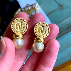 Vintage Guy Laroche clip on Pearl earrings